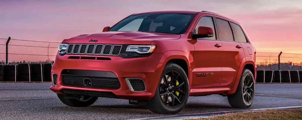 2019 Jeep Grand Cherokee Trailhawk vs. Limited X vs. Overland vs. High Altitude vs. Summit | Morris, IL image